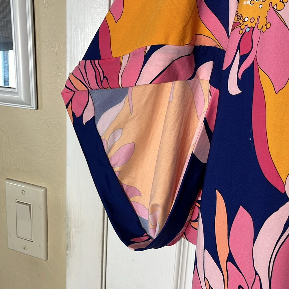 Trina Turk Breeze NWT floral bathing suit cover up wide 3/4 sleeve pink purple L - Picture 6 of 12